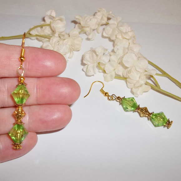 Green and Gold Beaded Earrings Long Set NWT 5043 - Picture 6 of 8